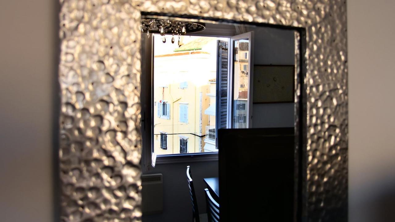 Heart-Warming Eleni Apartment In Corfu Town Kültér fotó